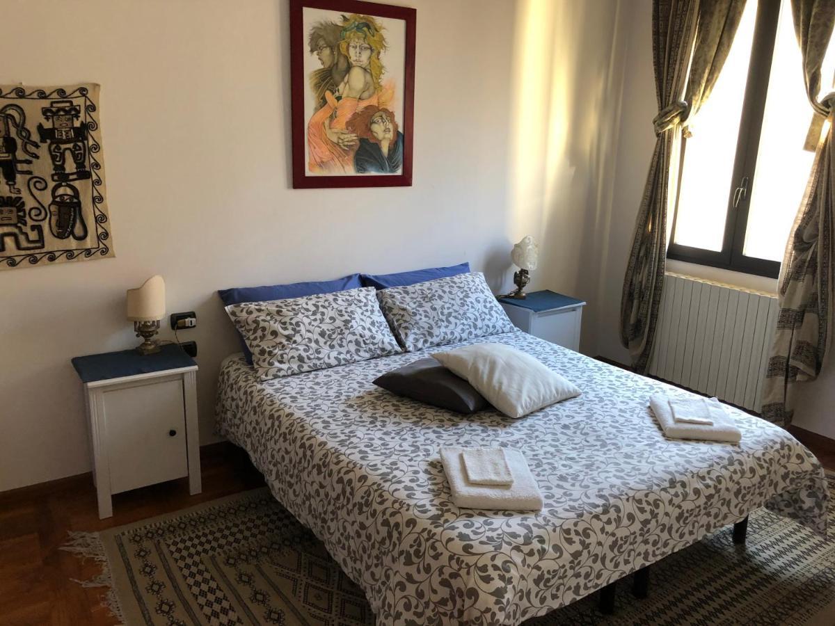 Appartement Sotto Il Tetto Di Sofia à Florence Extérieur photo